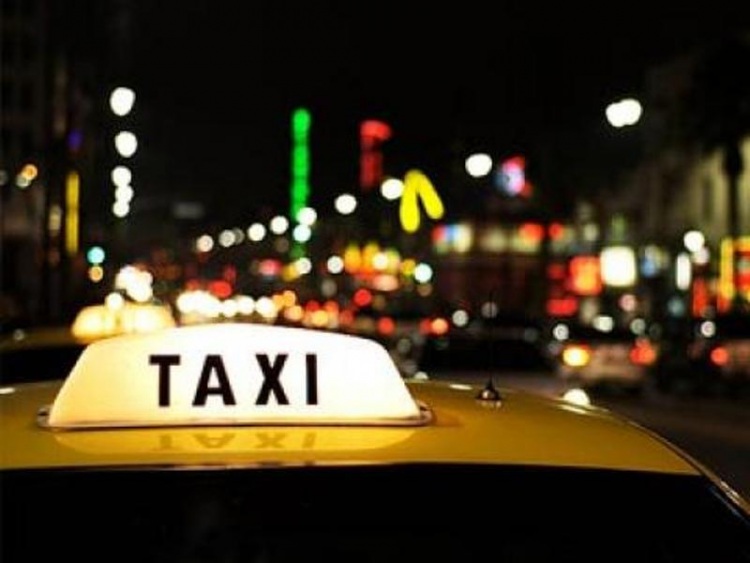 Таксовик – такси в аэропорт